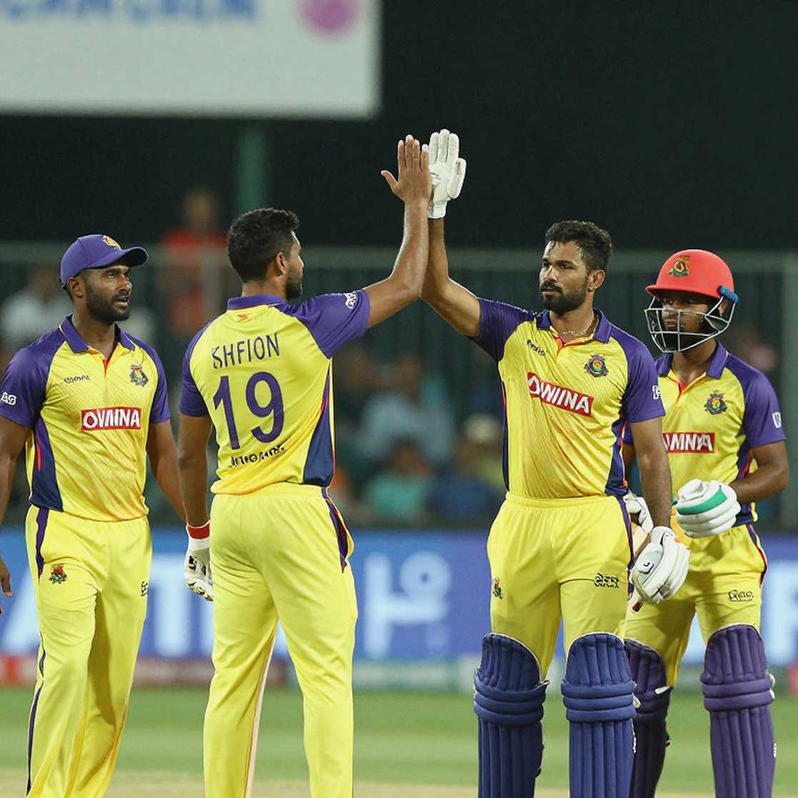 ২৭২ তাড়া করতে গিয়ে ১৭২: আবুধাবির ব্যাটিং ধসের হিসাবটা কেউ বলছে না