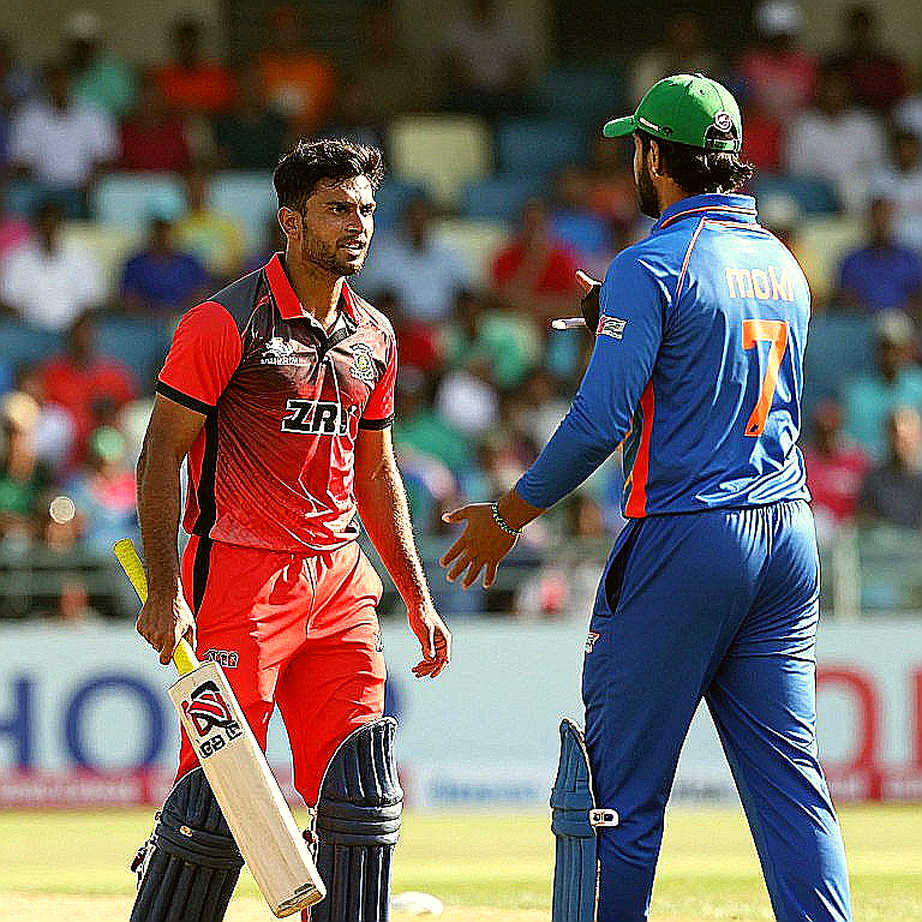 পাকিস্তানের হোয়াইট-বল স্কোয়াড ঘোষণা: ফরহানের হাতে টি-টোয়েন্টি নেতৃত্ব, শাহিনের ওপর ওয়ানডে ভরসা